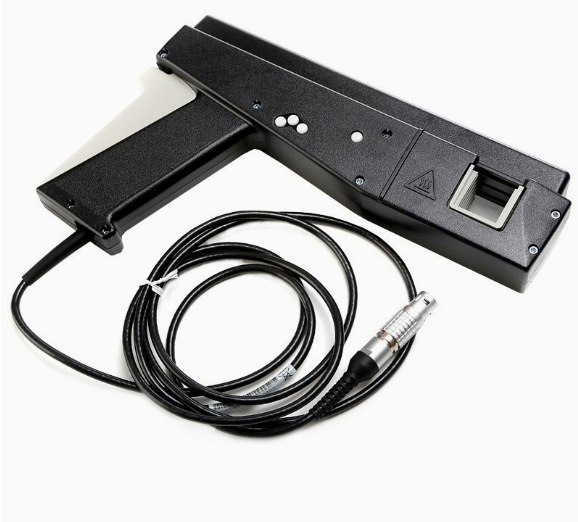 TCP312A 性能优异的 AC/DC 电流探头